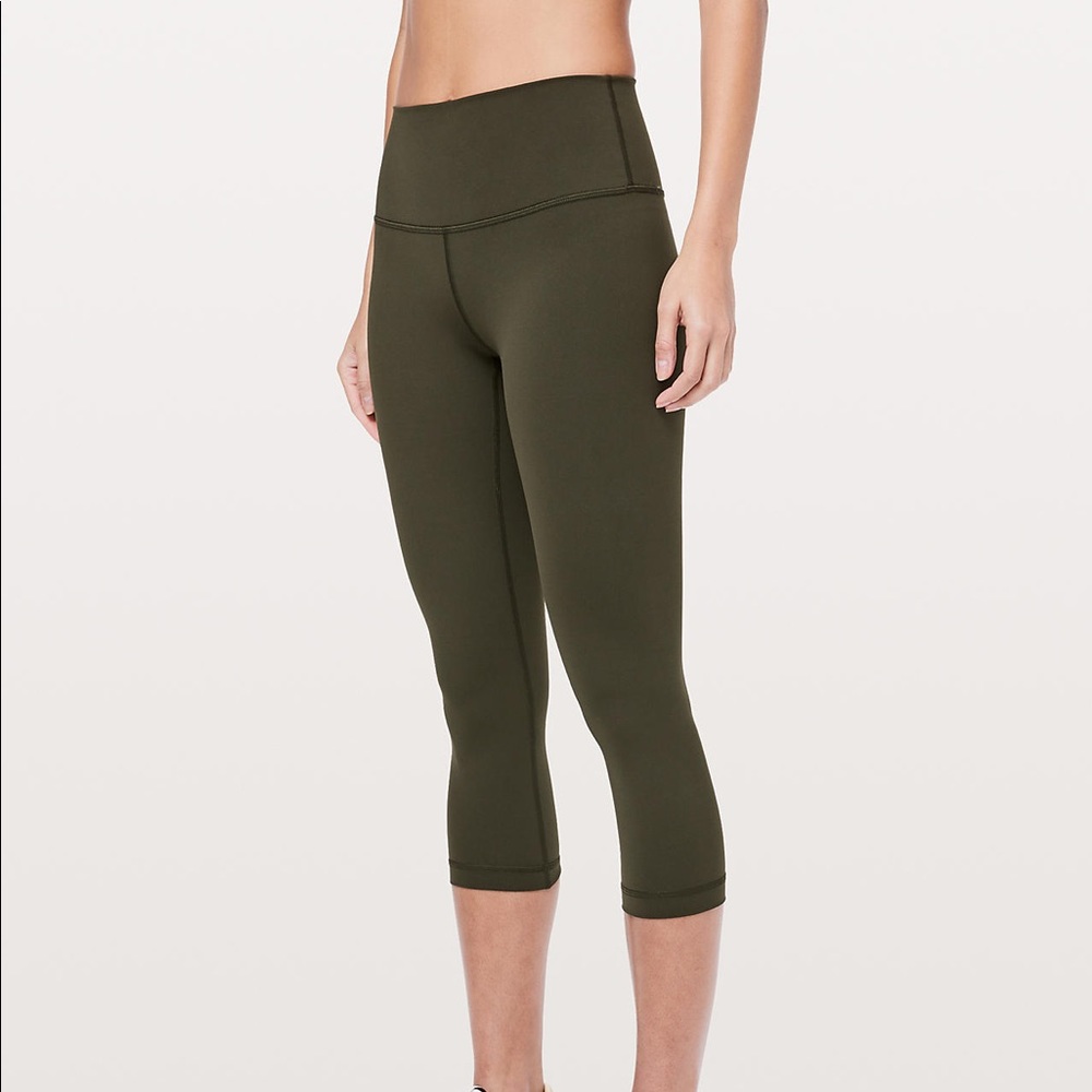 Wunder Under Crop (High-Rise)
Full-On Luxtreme 21"